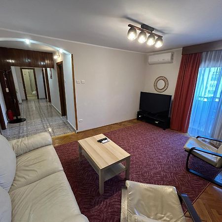 Apart. Premium Ultracentral, 3 Camere Loc Parcare. Ploieşti Kültér fotó