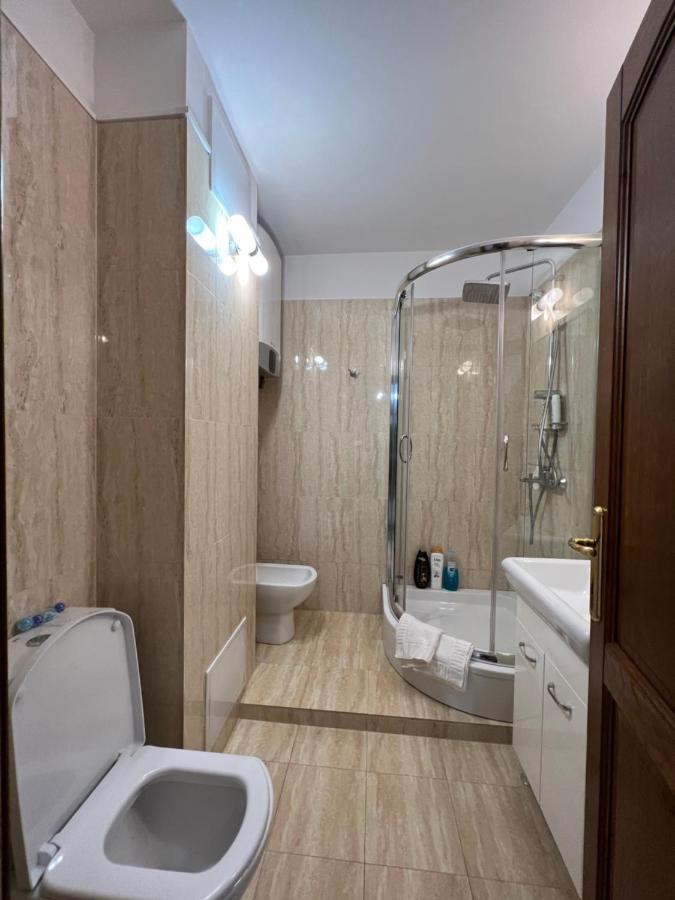 Apart. Premium Ultracentral, 3 Camere Loc Parcare. Ploieşti Kültér fotó